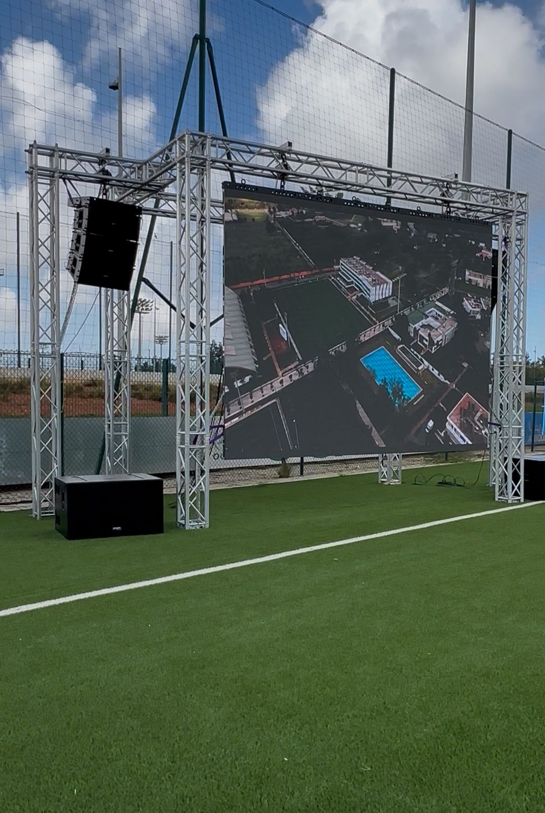 Écran LED outdoor match Coupe d’Afrique Casablanca - Best Agency; Location écran LED indoor diffusion match CAF Marrakech; Écran LED haute définition pour fans Coupe d’Afrique Rabat; Diffusion en direct match Coupe d’Afrique sur écran LED El Jadida; Écran LED géant événement sportif Coupe d’Afrique Best Agency; Installation écran LED pour soirée foot Coupe d’Afrique; Écran LED haute définition mariage et conférence Casablanca; Écran LED modulable concert et lancement produit Marrakech; Écran LED professionnel soirée d’entreprise Rabat; Location écran LED indoor/outdoor événement haut de gamme Best Agency; Écran LED géant festival et spectacle El Jadida; Écran LED pour animation musicale et DJ Casablanca